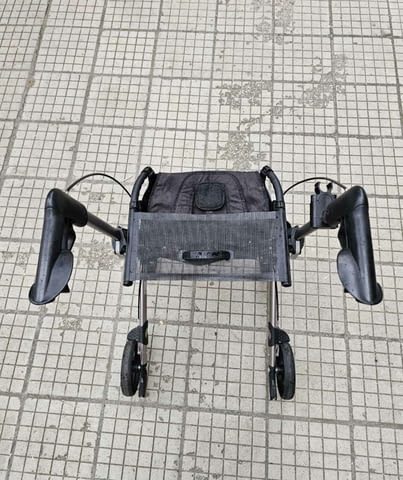 Сгъваема професионална проходилка за болни и за възрастни хора - снимка 4