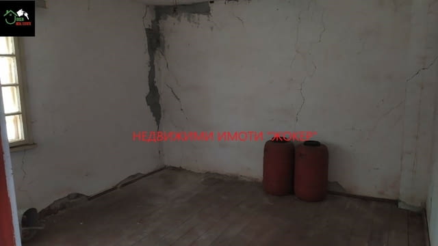 Къща с двор в село Церова кория 1-етажна, Гредоред, 160 м2 - село Церова кория | Къщи / Вили - снимка 4