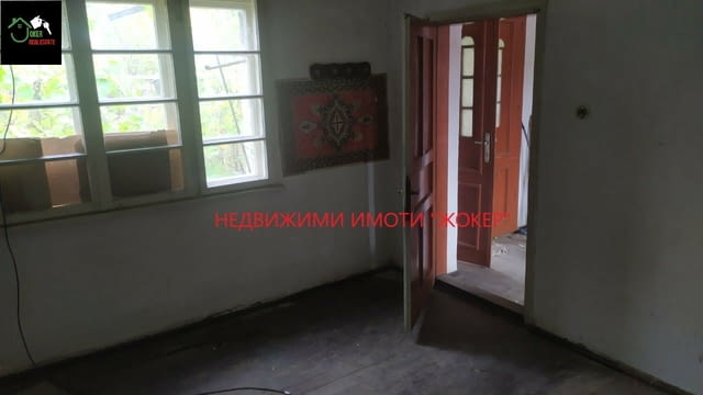 Къща с двор в село Церова кория 1-етажна, Гредоред, 160 м2 - село Церова кория | Къщи / Вили - снимка 5