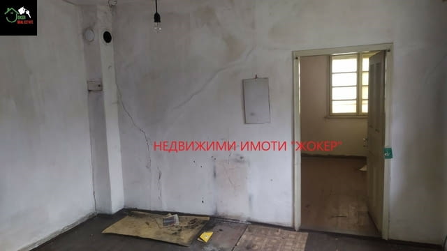 Къща с двор в село Церова кория 1-етажна, Гредоред, 160 м2 - село Церова кория | Къщи / Вили - снимка 9