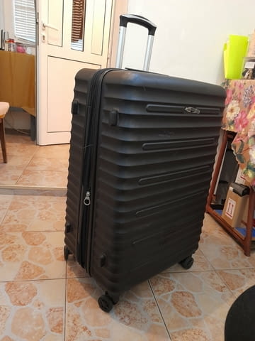 Продавам 2 броя големи куфари в отлично състояние, city of Plovdiv | Sport Goods & Equipment - снимка 1