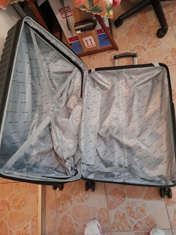 Продавам 2 броя големи куфари в отлично състояние, city of Plovdiv | Sport Goods & Equipment - снимка 4