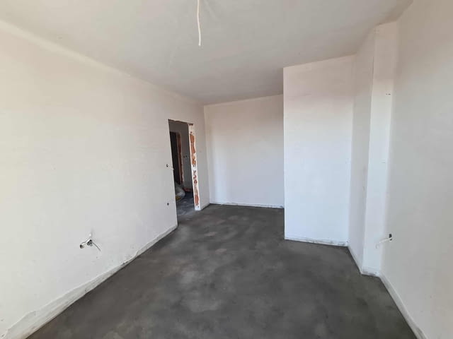 ДВУСТАЕН АПАРТАМЕНТ – ЦЕНТЪР, гр. Хасково в сграда с Акт 14, city of Haskovo - снимка 3