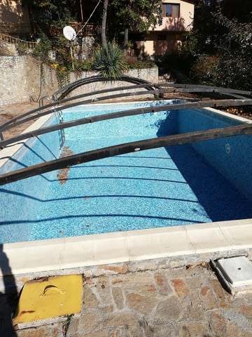 Вила с басейн и панорама към язовир - с. Светлина, обл. Хасково - снимка 5