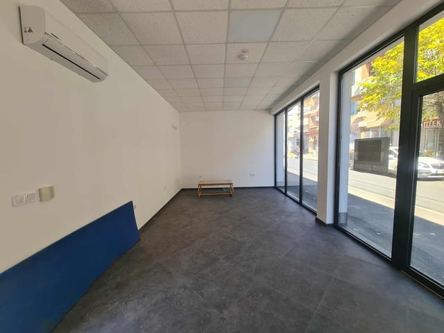 Търговско помещение под наем - гр. Хасково до Втора и Трета поликлиника - снимка 2