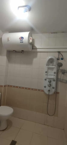 Продавам двустаен монолитен апартамент на 2ет., напълно завършен в КичукПариж до РИТЕЙЛ ПАРК МАКСИ и - снимка 9