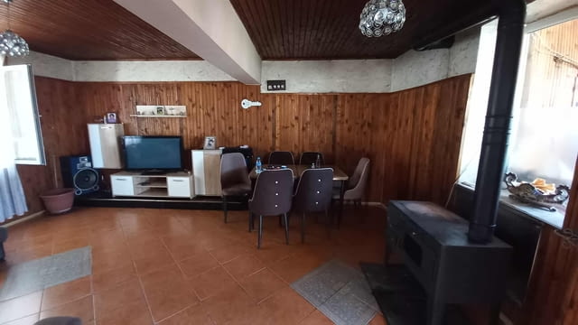 Продавам парцел с къща в гр. Пазарджик 264 m2, Visa, For living - city of Pazardzhik | Land - снимка 4