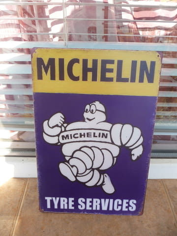 Метална табела Michelin сервиз за гуми смяна зимни летни вулканизатор реклама гумено човече гумите - снимка 1