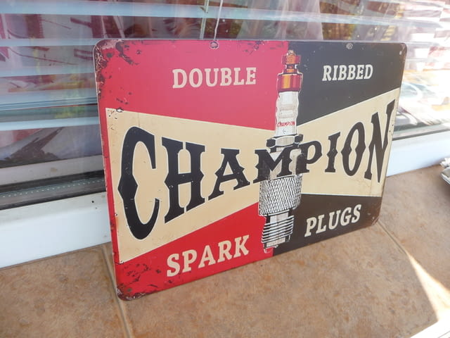 Метална табела Champion запалителна свещ стартер искра старт реклама ретро гараж сервиз ремонт коли - снимка 2