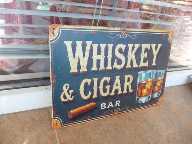 Метална табела уиски пури бар чаши лед барче приятели среща мека топлина алкохолни напитки алкохол - снимка 2