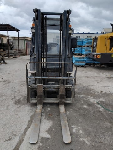 Продаваме газокар HELI 2.5 тона - град Бургас | Машини / Съоръжения - снимка 4