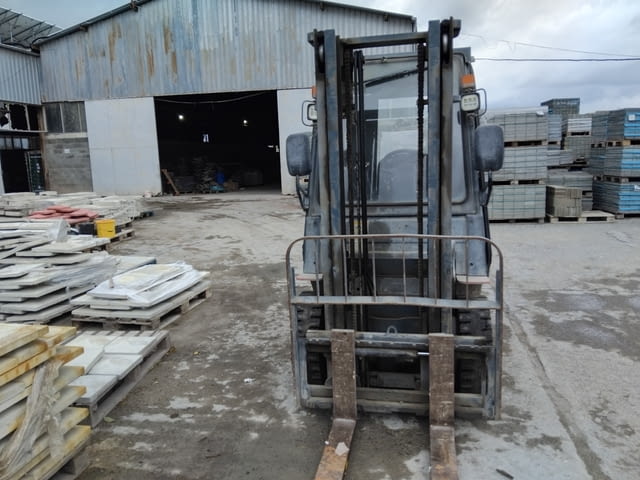 Продаваме газокар HELI 2.5 тона - град Бургас | Машини / Съоръжения - снимка 4