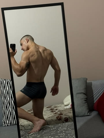 Доминантен Еротичен Мъжага Аналингус, Дълбоко гърло, Еротични масажи, Кунилингус, Лизане на топките, Маструбация, Повече от едно свършване, Садо-мазо, Свършване в устата, Стриптийз, Тройка с мен и моя приятел, Френска любов без кондом, Атлетично, Черна - град София | Мъж търси Мъж - снимка 2