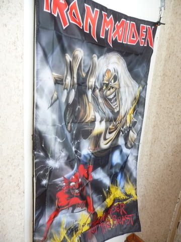 Знаме Iron Maiden хеви метъл група емблема чудовище Еди рок Айрън Мейдън Желязната девственица конце