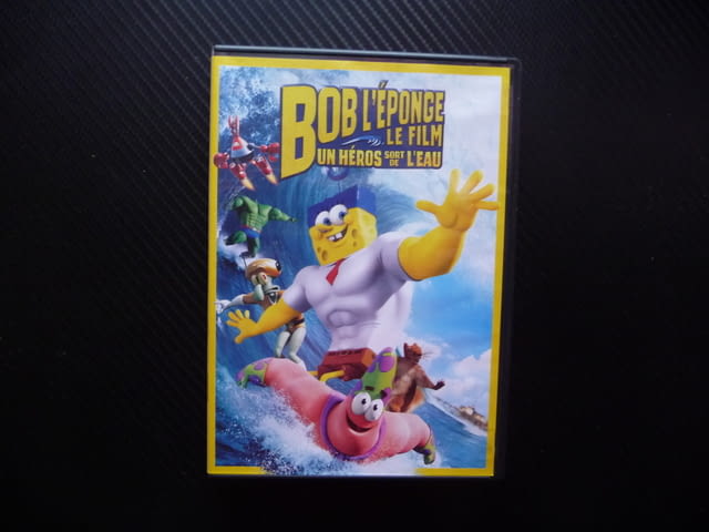 Спондж Боб Квадратни гащи DVD филм Антонио Бандерас детски забавен смешен Патрик Планктон Сепия Рак - снимка 1
