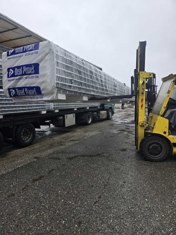 Турски покривен сандвич панел 40 мм с три гофри, град Добрич | Материали / Суровини - снимка 1