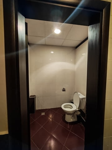 Давам помещение 120 кв.м. под наем 120 m2, Brick, Internet, Air Conditioning, Security System, Electricity - city of Pernik | Offices - снимка 6