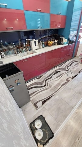 Многостаен апартамент с гараж и таванска стая в кв. Любен Каравелов, гр. Хасково - снимка 1