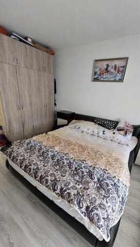 Многостаен апартамент с гараж и таванска стая в кв. Любен Каравелов, гр. Хасково - снимка 4