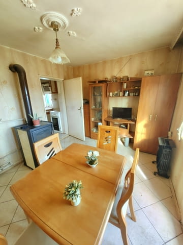 Продавам масивна двуетажна къща в гр. Перник кв. Ралица, city of Pernik | Houses & Villas - снимка 5