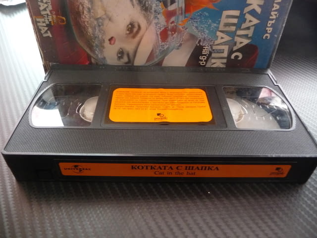 Котката с шапка VHS филм детски забавен Майк Майърс забавен смешен лудории котак семеен чудна изнена - снимка 2
