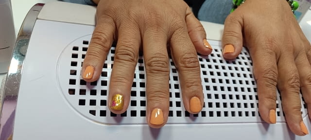 Курс по маникюр ноктопластика педикюр за гр.Плевен за 2025г, град Плевен | Професионално Обучение - снимка 7