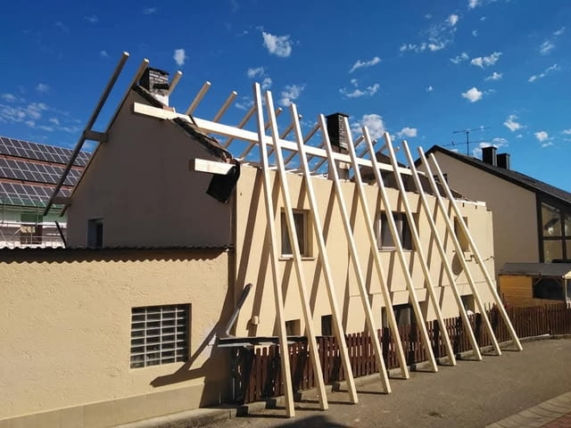 Ремонт на покрив Претърсване нов покрив Навеси Градински къщи постройки тавански стаи - снимка 1