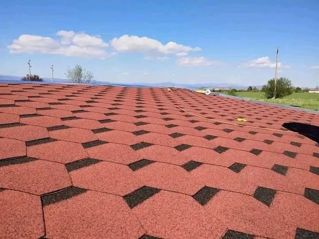 Навеси покриви хидроизолация Бояджиски и тенекеджийски услуги Дренажи огради бани и др - снимка 8