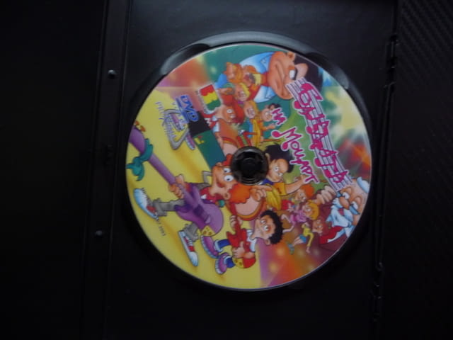 Бандата на Моцарт DVD филм музика музиканти момчешка група момчета момичета филмче забавно представя - снимка 2