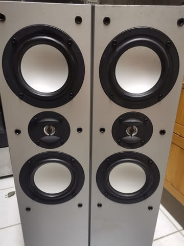 Elac 105 - village Kuklеn | Microphones & Speakers - снимка 1