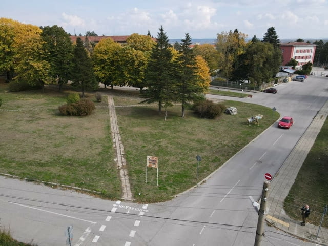 Продавам инвестиционен парцел в гр. Велики Преслав, city of Vеliki Prеslav - снимка 4