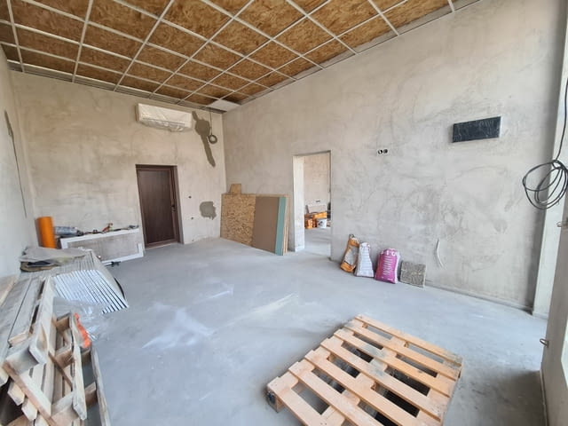 Търговски обект под наем - кв. Каменни, до Градската градина - гр. Хасково - снимка 3