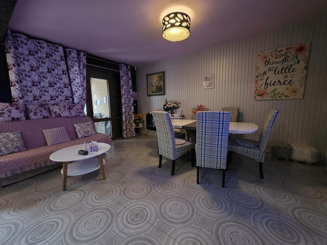 Триетажна къща с гараж, паркомясто и озеленен двор в кв. Куба, гр. Хасково - снимка 3