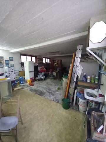 Еднофамилна триетажна къща в Бургас 3-floor, Brick, 455 m2 - city of Burgas | Houses & Villas - снимка 2