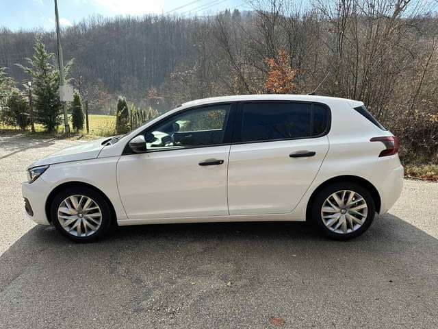 Peugeot 308 1.5BlueHDI - 85000км. 2020г. Diesel, Manual, Hatchback - city of Troyan | Cars & SUV - снимка 5