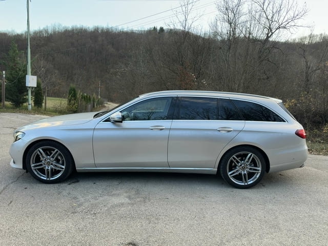 Mercedes-Benz E 220 4-Matic 2018г. Дизел, Автоматична, Комби - град Троян | Автомобили / Джипове - снимка 4
