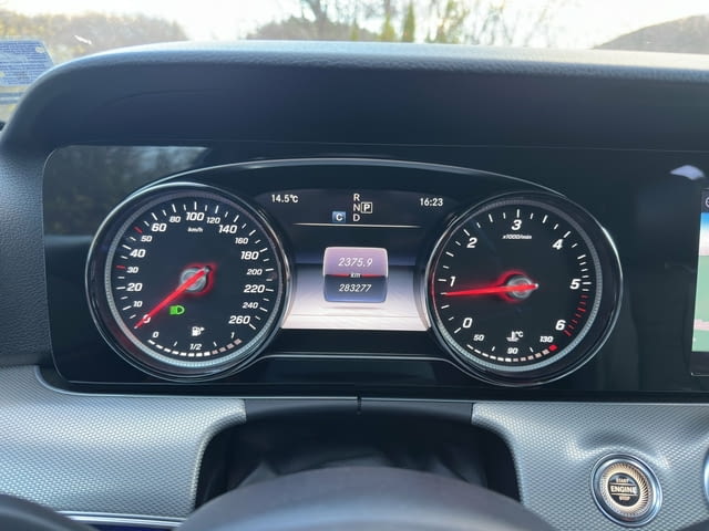 Mercedes-Benz E 220 4-Matic 2018г. Дизел, Автоматична, Комби - град Троян | Автомобили / Джипове - снимка 9