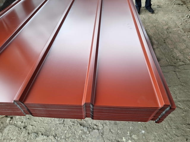 Огради от пластифицирана ламарина в София с профил TR20x270-1080 - снимка 11