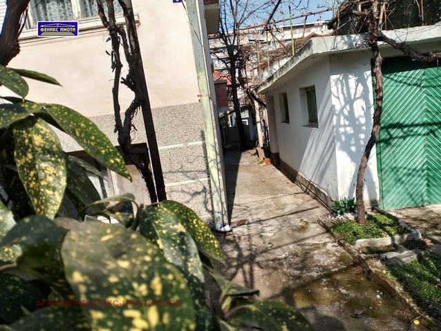 Гараж и 2 открити паркоместа под наем до супермаркет "Фантастико" - снимка 4