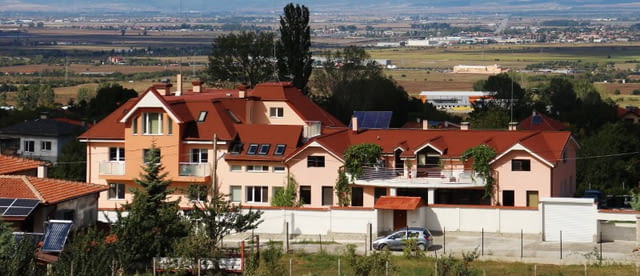 Дом за възрастни хора „Аркадия“ - село Горни Лозен | Други