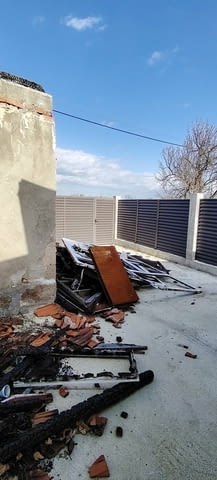 Парцел с лятна кухня и стара къща – С. Долно Сираково, обл. Хасково - снимка 7