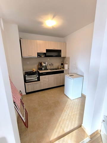 Продавам двустаен апартамент в гр. Перник кв. Изток, град Перник | Апартаменти - снимка 3