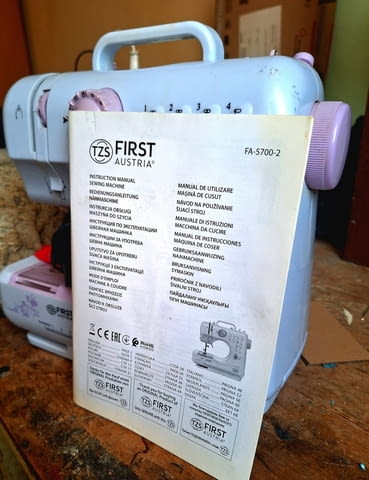 Продавам малка домашна нова шевна машина, град Силистра | Машини / Съоръжения - снимка 9