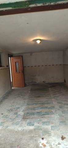 Гараж и 2 открити паркоместа под наем до супермаркет "Фантастико" - снимка 6