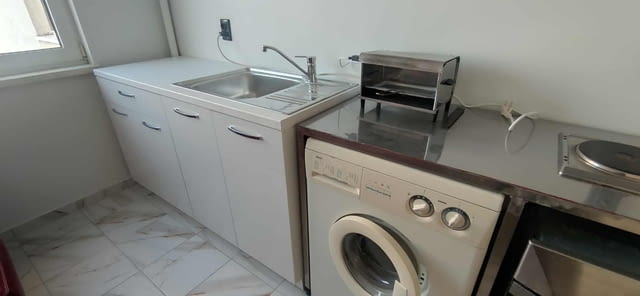 Давам под наем 4-стаен апартамент в кв. Каменица 1, city of Plovdiv | Apartments - снимка 8