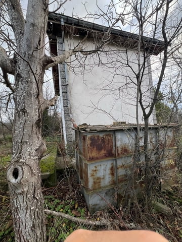 Тухлена Къща на 2 Етажа в Казанлък с 1.1 дка Двор във Вилна Зона "Старите Лозя" и Тюлбето - снимка 10