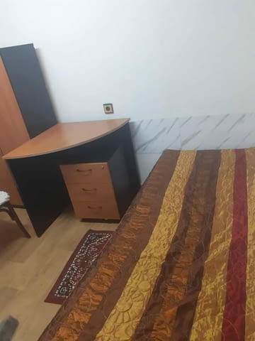 Продава партерна боксониера(стая със самостоятелна баня и тоалетна), подходяща както за живеене на са - снимка 4