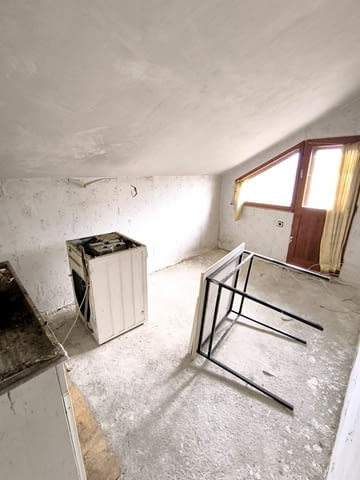 Продавам масивна къща в гр. Перник кв. Нов Драгановец, град Перник | Къщи / Вили - снимка 9