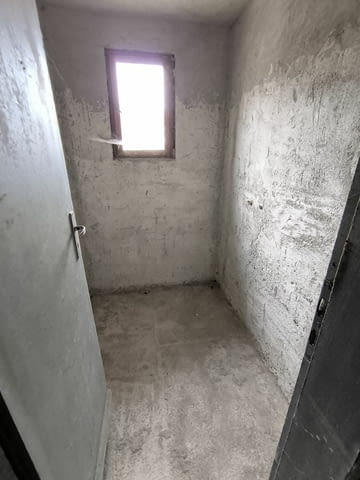 Продавам масивна къща в гр. Перник кв. Нов Драгановец, град Перник | Къщи / Вили - снимка 11