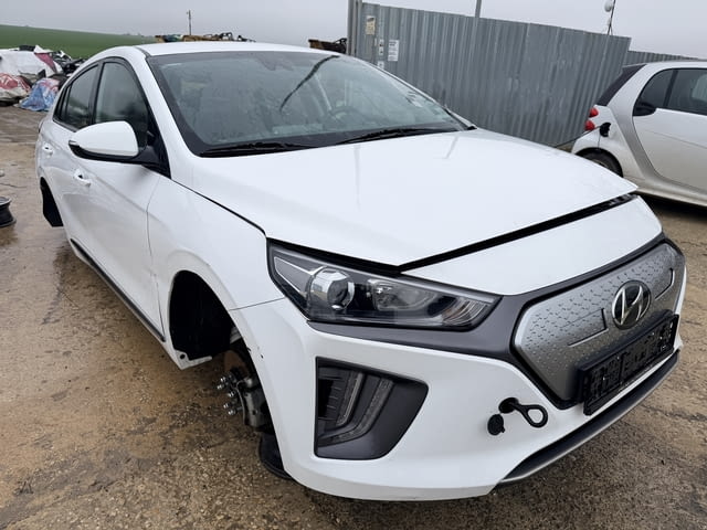 Hyundai Ioniq Electric 136 кс, ел.двигател EM10, ск.кутия G7KPEU300053, 46 000 км., 2021 г., Хюндай - снимка 3